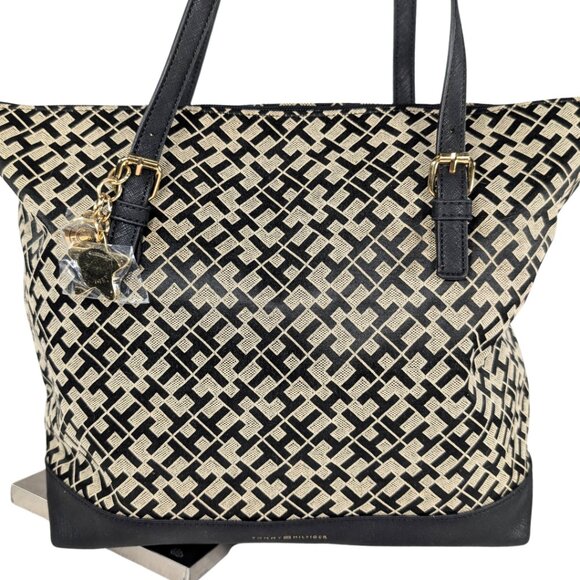Tommy Hilfiger Black Gray Canvas Jacquard Faux Leather Large Zip Tote - Picture 2 of 8